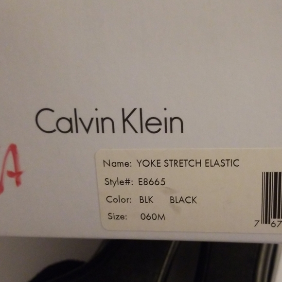 Black  Slip On Stretch Shoes - Picture 6 of 7